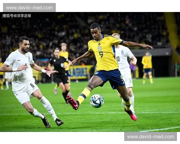 全景呈现顶级足球联赛精彩瞬间的视频深度解析与回顾战术故事球星表现